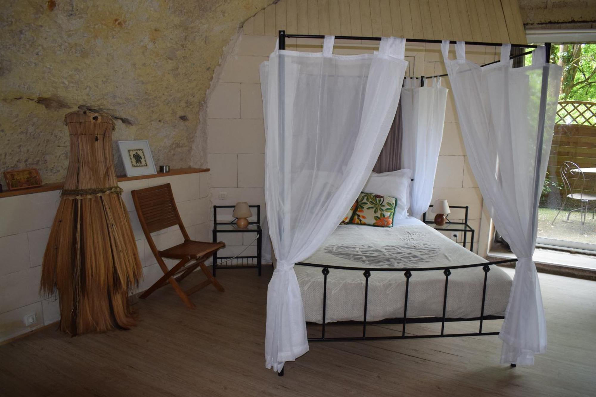 Chambres D'Hotes Troglodytes Le Clos De L'Hermitage Amboise Ruang foto